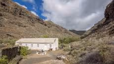 Zwischen 1840 und 1872 fing die Royal Navy vor St. Helena Schiffe des Sklavenhandels ab. In der Quarantänestation wurden befreite Sklaven untergebracht, die an Pocken erkrankt waren.
